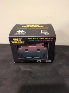 Figura Vinilo Mini Alien Space Invaders Edición Limitada Nueva en Caja Exclusiva Caja de Botín - Imagen 1 de 2
