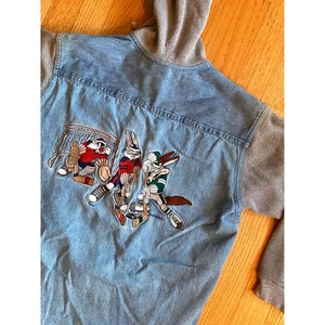 Looney Tunes Acme Kinder Ice Devil Hockey Denim Vintage Hoodie Shirt Bugs Bunny - Bild 1 von 7
