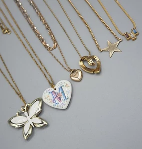 Lote 6 Collar Cadena Colgante Tono Oro Mariposa Estrella Corazón Monet Avon - Imagen 1 de 5