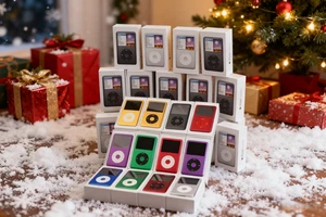Brand New Apple iPod Classic 7th Generation 160GB -Custom Color Special Edition - Picture 1 of 18