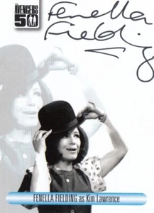 50 ULTIMATE COLLECTION (2012) - AVFF FENELLA FIELDING (KIM LAWRENCE) AUTÓGRAFO - Imagen 1 de 1