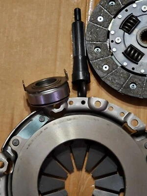 Kit de embrague Rhino 04-124 1992-1994 geo metro 1,3 L 1998-2000 Chevrolet Metro .01,3 Foto 1 de 4