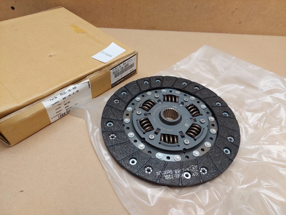 Mazda Mx-5 ND Clutch Disc Plate  2.0 Petrol 2015-on PE3216460 Genuine NEW - Image 1 of 4