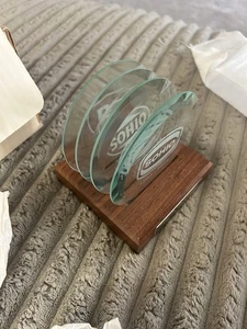 SOHIO/BP 51ST REUNION BRILLENUNTERSETZER SET/SCHILD DESIGNS - Bild 1 von 9