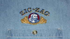 Camisa de mezclilla Zig Zag La Loving manga larga cuello XL bordada fácil de desgastar - Imagen 1 de 9