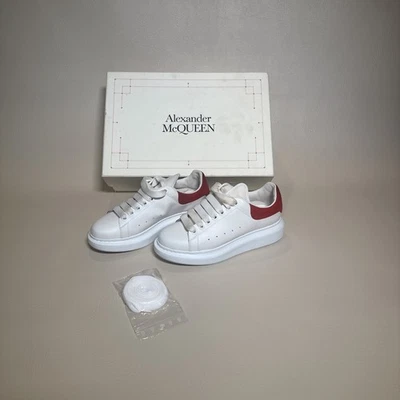 Tenis Alexander McQUEEN de gran tamaño con detalle de tacón de cuero talla 37 Foto 1 de 4