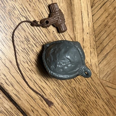 Star Wars Ewok Village Playset Kenner - Parts Lot Vintage ROTJ T-peg & Rock Jedi - Image 1 of 2