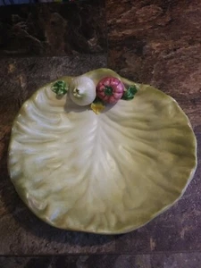 Vintage Walter Hatches Majolica Cabbage Leaf w/Garlic & Tomato Nove Italy Bowl  - Picture 1 of 10