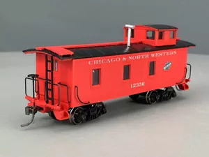 HO Roundhouse 84376 C&NW 3 Window Standard Wood Caboose #12356 NIB! HO4731 - Picture 1 of 8