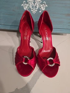 ALDO Womens Rhinestones Peep Toe Red Satin Platform Holiday Heel Pumps Sz 6 - Picture 1 of 8