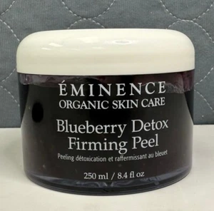 Eminence Bio Hautpflege Heidelbeere Detox Straffendes Peeling 8,4 Fl. oz. - Bild 1 von 6