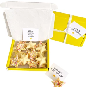 Pequeñas golosinas! Pequeña caja de Choc Stars.Ideal para agradecer/bien hecho etc.Personalizar - Imagen 1 de 12