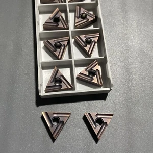 TNMG160404R-ES Carbide insert TNMG331R-ES triangle turning insert 15TF 10pcs - Picture 1 of 4