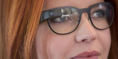 Paquete Google Glass XE Explorer Edition + Anuario Foto 1 de 4