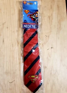 💪Superman DC Comics Neck Tie s17 Buckle Down 100% Polyester Red Black Stripes - Picture 1 of 2