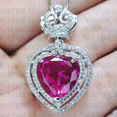 Colgante de diamantes y zafiros naturales en forma de corazón de 6,00 quilates enchapado en oro blanco de 18 quilates Foto 1 de 4