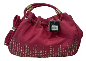 Cartera de mano rosa Ruby Collection con tachuelas cromadas brillantes 3 cremalleras grande NUEVO - Imagen 1 de 14