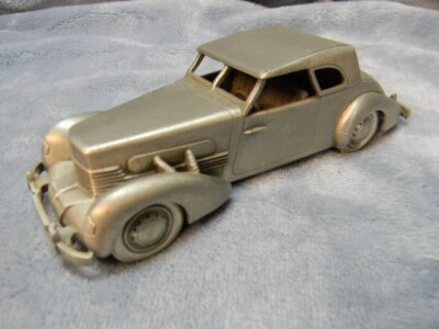 1/32 SCALE 1937 CORD 812 PEWTER COLLECTOR DIECAST CAR-RARE - Image 1 of 4