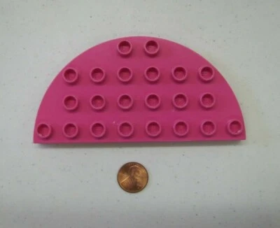 Lego Duplo Hot Pink Baseplate Half Round Circle 1 Pieces Part - Image 1 of 3