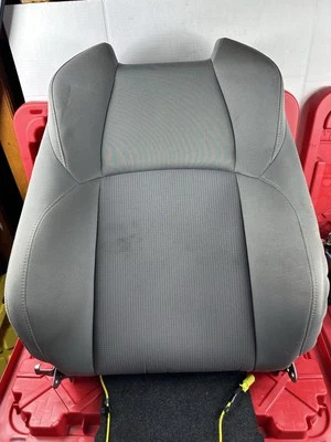 TOYOTA VENZA ASIENTO PASAJERO DELANTERO DERECHO COJÍN SUPERIOR OEM 2021 - 2022 Foto 1 de 4