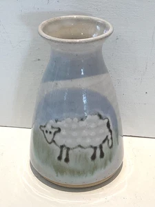 Studio Pottery Sheep Vase By Ruth Lyle Glynderi Pottery Sennybridge - Picture 1 of 8