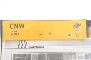 HO Walthers Chicago & Northwestern 50ft FGE-Type Smooth Side Plate C Box Car New - Picture 1 of 7