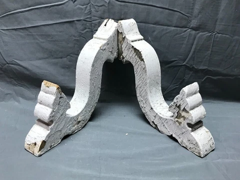 Pair Small Shabby White Wood Chic Gingerbread Porch Brackets VTG Corbels 967-22B Cover