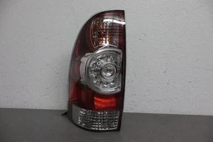 Toyota Tacoma 2005 2015 luz trasera izquierda LED OEM - Imagen 1 de 12