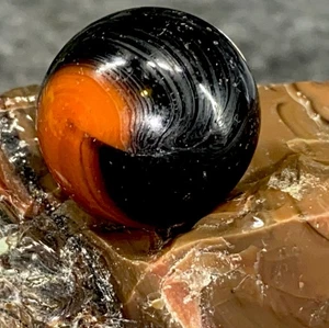 😎„Spektakulärer“ Vintage Akro Korkenzieher mit Metallspuren-brauner Sockel-NM.72🍫 - Bild 1 von 8