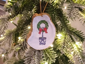 Partridge in a Wreath Topiary Christmas Tree Oyster Shell Ornament, Coastal Gift - Picture 1 of 5