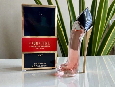 Carolina Herrera Very Good Girl EDP Mini 7 ml/0,24 oz Splash Perfume Tamaño Viaje Foto 1 de 3