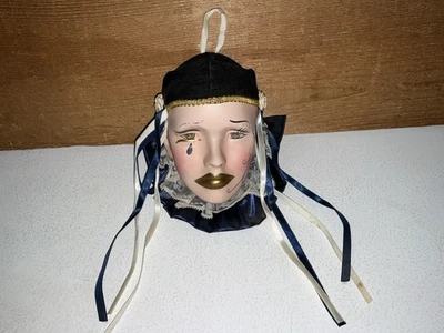 Unique Med Pierrot Jester Clown Lady Face Mask Wall Hanging Decor - Image 1 of 4