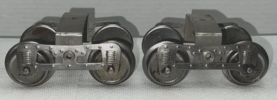 LOT OF 2 LIONEL PREWAR 10-1 STANDARD GAUGE 10-SERIES TRUCKS - Image 1 of 4