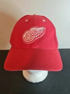 Cappello Berretto Detroit Redwings Vestibilità Regolabile Camionista Regolabile Bianco e Rosso OSFA - Foto 1 di 6