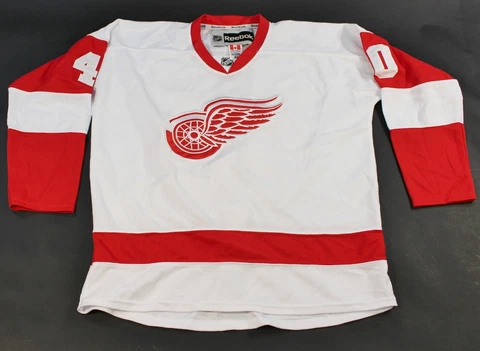 Adult Reebok CCM Detroit Red Wing Henrik Zetterberg Sewn Fight Strap Jersey 48 Cover