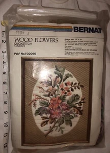 Kit de costura rápida flores hilo Bernat 1981 de colección TO2060 flores punta de aguja - Imagen 1 de 7