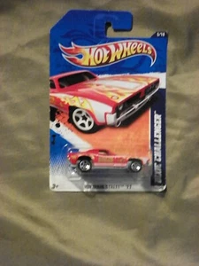 HOT WHEELS HW MAIN STREET 11 DIXIE CHALLENGER 2010 - Picture 1 of 5