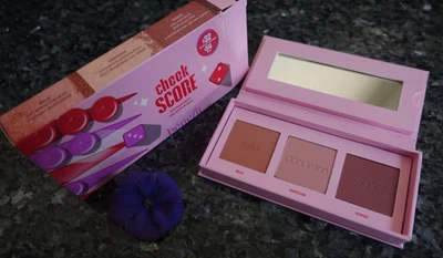 benefit cheek score mini blush palette new in box full size - Image 1 of 4