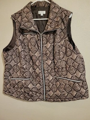 Studio Works Sport Women’s 3X Snakeskin Print Quilted Zip Vest Brown Tan Sleevel - Image 1 of 3