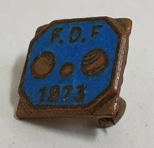 Vintage FDF Francis Drake Fellowship 1973 Bowls club pin badge Collectable - Picture 1 of 2