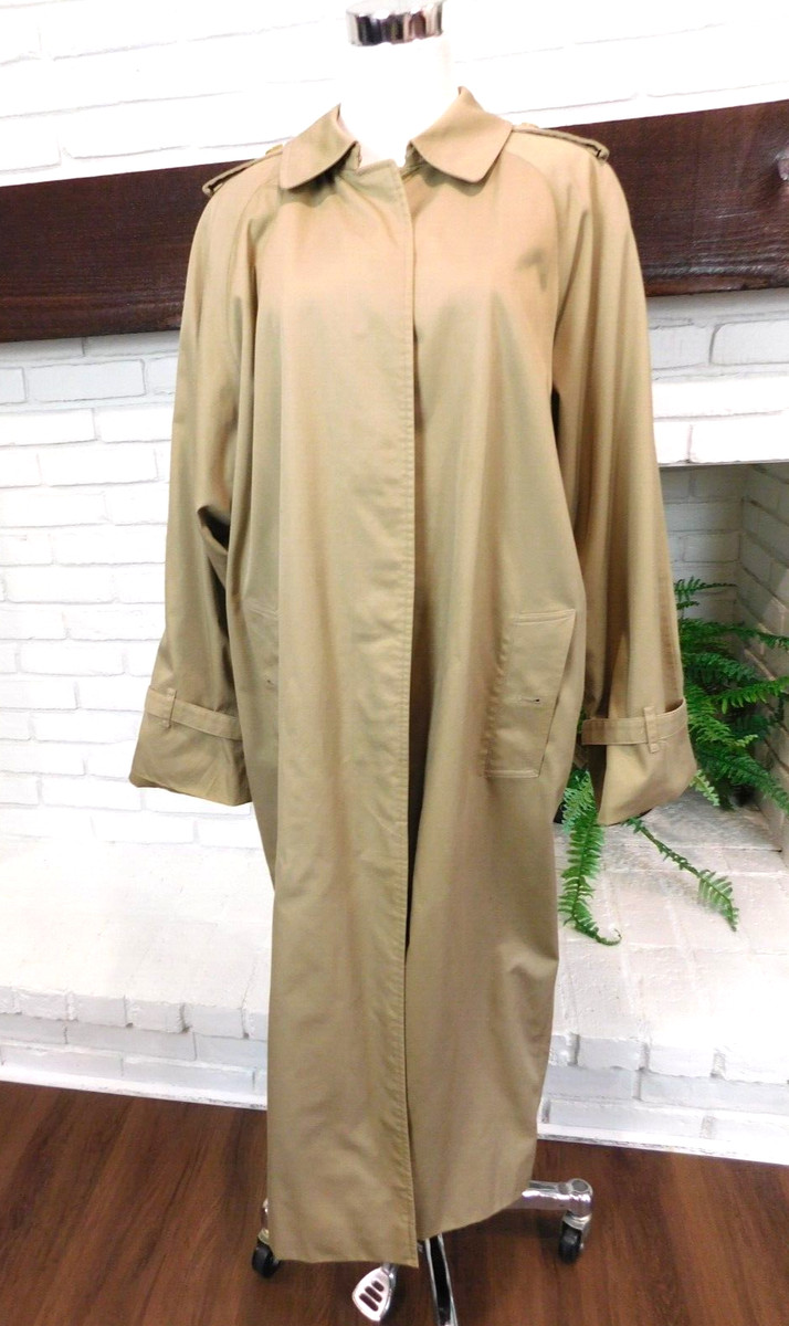 Burberry Coats, Jackets & Vests Plaid Polyester Outer Shell Burberry Coats, Jackets & Vests Plaid Polyester Outer Shell