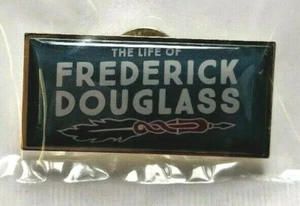 PIN / BUTTON Life Of Fredrick Douglass David Graphic Novel David F. Walker Book - Picture 1 of 3