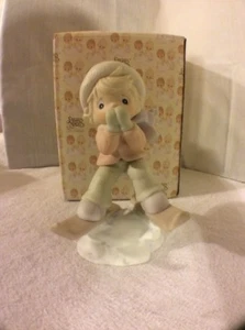 Precious Moments Figurine 524905, It's so Uplifting to Have a Friend Like W/Box - Picture 1 of 10
