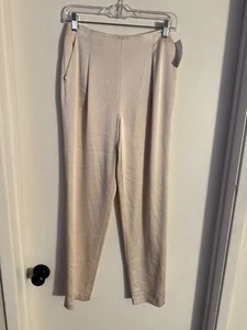 Women Alice + Olivia champagne colored zipper in back, dress pants. Size 2 - Picture 1 of 2
