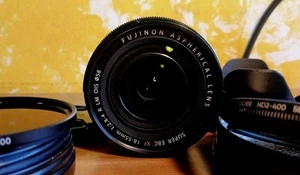 OBIETTIVO FUJIFILM XF 18-55mm+FILTRO ND VARIABILE 2-400 GOBE+FILTRO ND 1000 URTH - Imagen 1 de 5