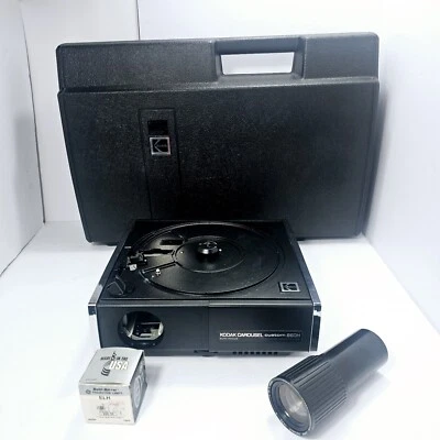 Kodak Carousel Custom 860H Slide Projector With Case, Lens, & ELH Bulb FOR PARTS - Image 1 of 4