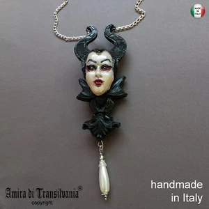 Malefica Maleficent Corna Nere Gioiello Pendente Amuleto Donna Ciondolo Collana - Picture 1 of 24