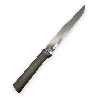 Cuchillo para rebanar cubiertos dentados Rada - Hoja de acero inoxidable con mango de aluminio Foto 1 de 4