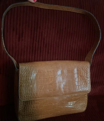 Cartera de Colección Saks Five Avenue Piel de becerro Estampado de Caimán AUTÉNTICA Italia Tostada Foto 1 de 4