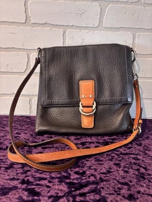 Bolso de Hombro COACH Chelsea Cuero Marrón Oscuro con Borde Tostado Forro Púrpura 10136 Foto 1 de 4